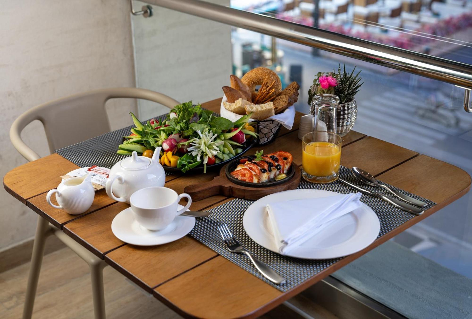 West Walk Retaj Hotel Al Rayyan Dış mekan fotoğraf